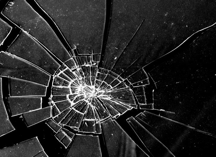 Сонник: к чему снится разбить бокал